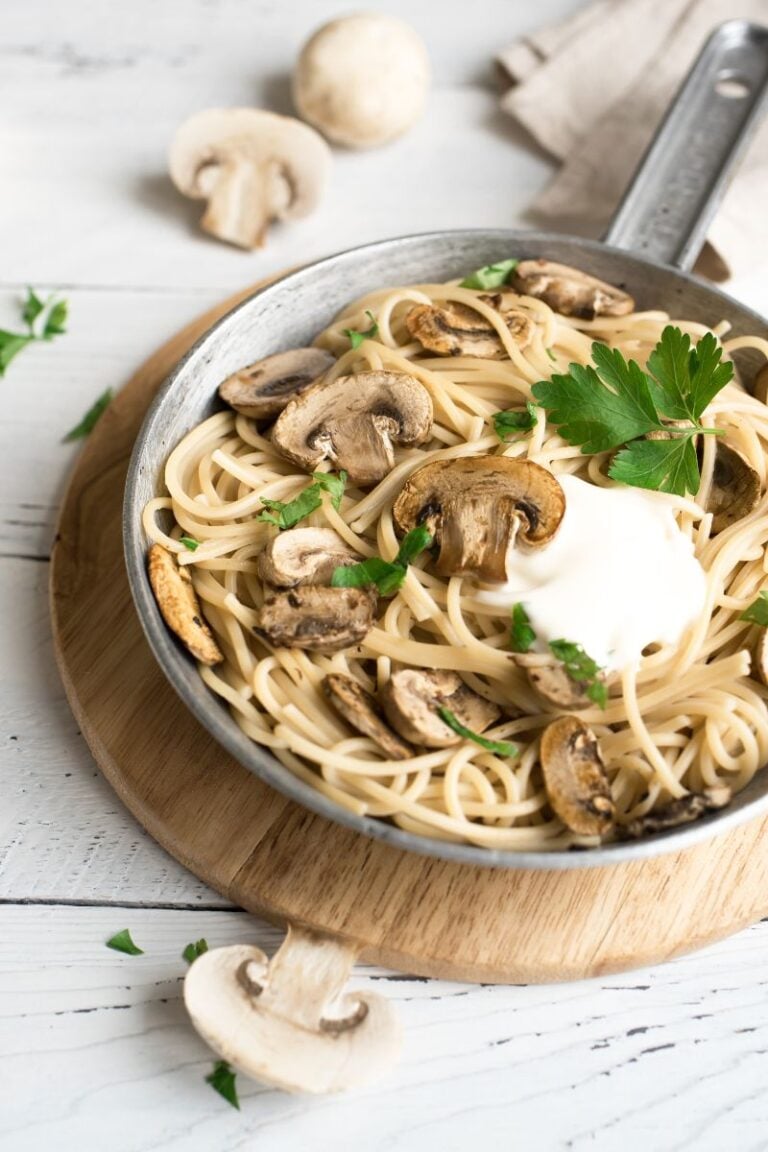 Garlic Butter Mushroom Pasta