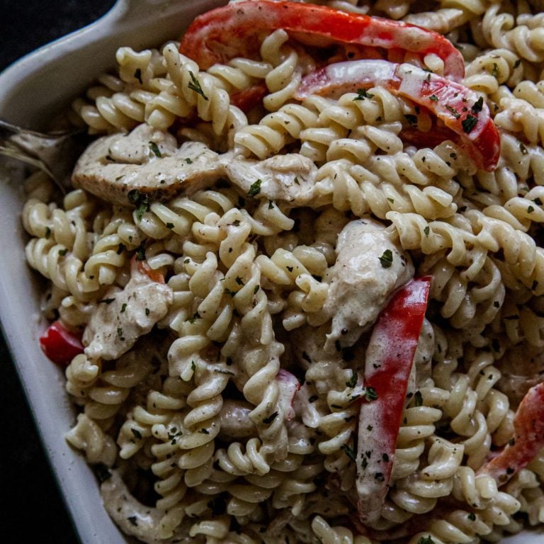 Creamy Garlic Chicken Pasta